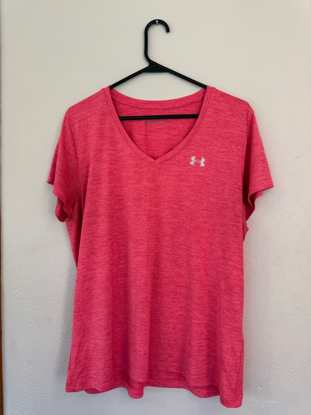 Under Armour Women's Heathered Pink V-Neck Performance Tee